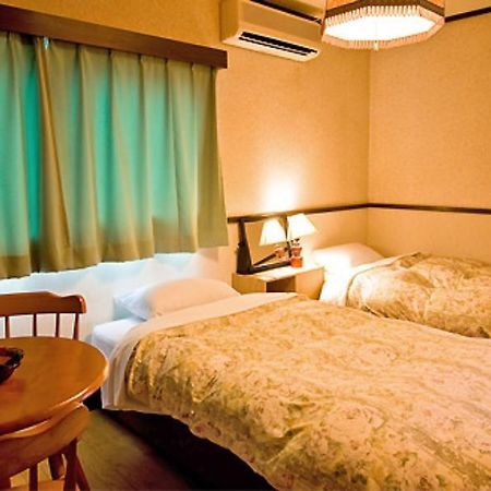 Pension Sumomo No Ki Oshino Екстериор снимка